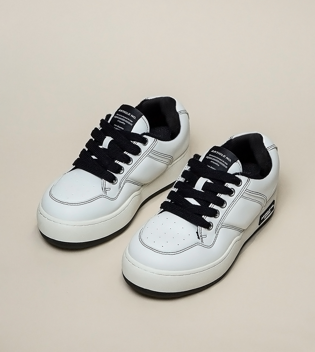 BURGER LOW-TOP SKATE WHITE & BLACK SNEAKERS