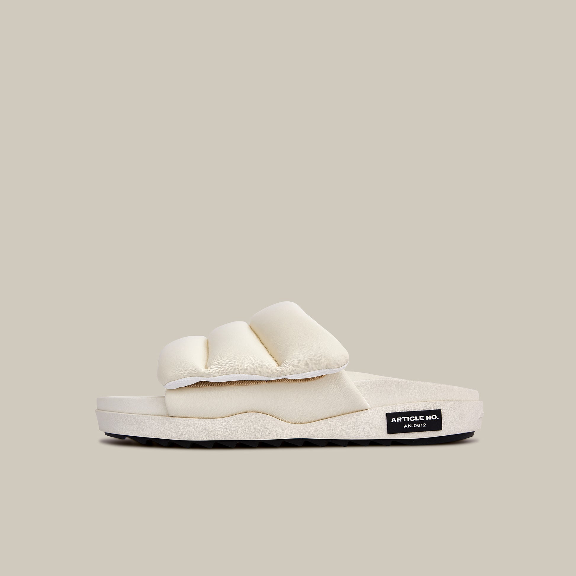 VAGABOND BAND WHITE PADDED SLIDES