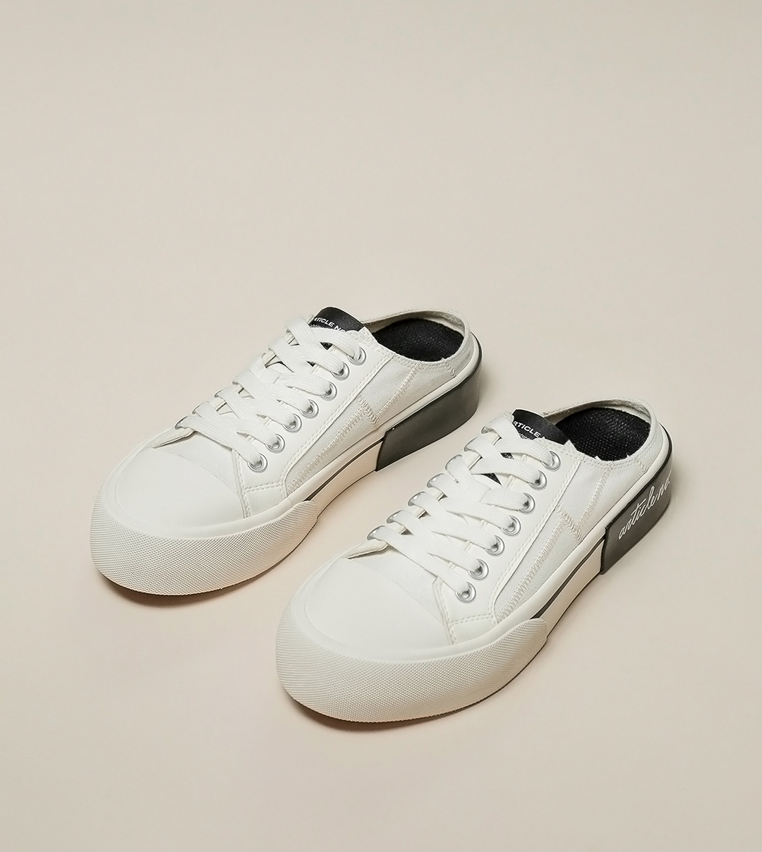 O.G. CLASSIC WHITE SLIP-ON MULES