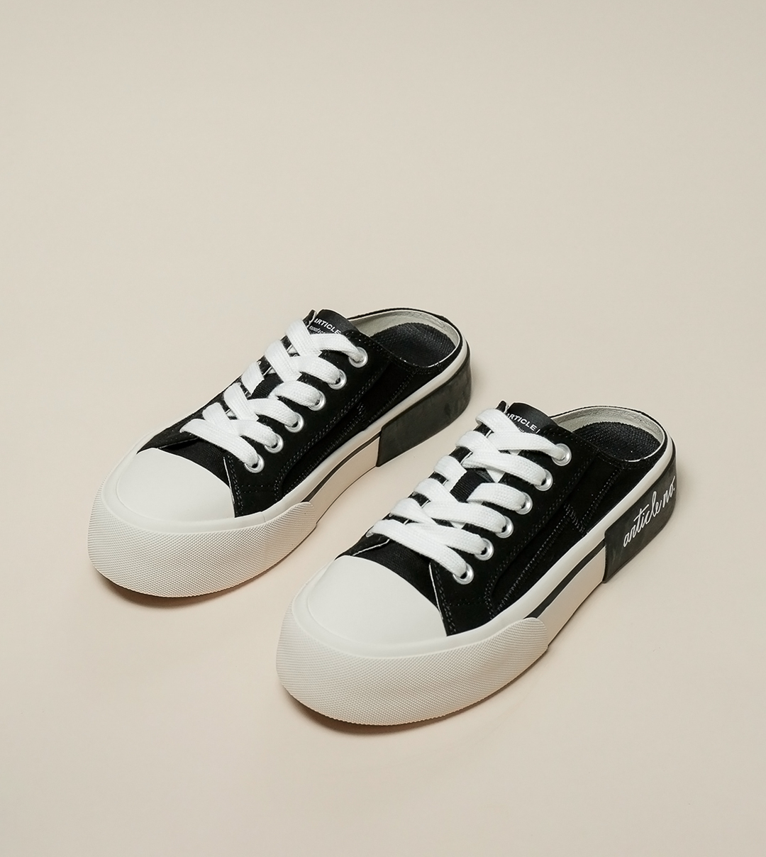O.G. CLASSIC BLACK SLIP-ON MULES