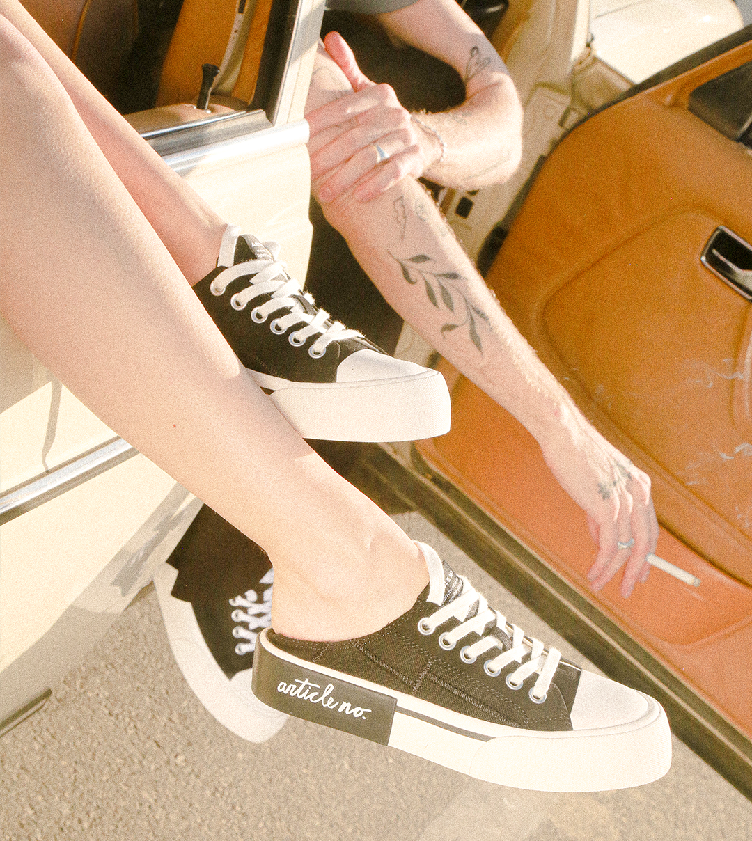 O.G. CLASSIC BLACK SLIP-ON MULES