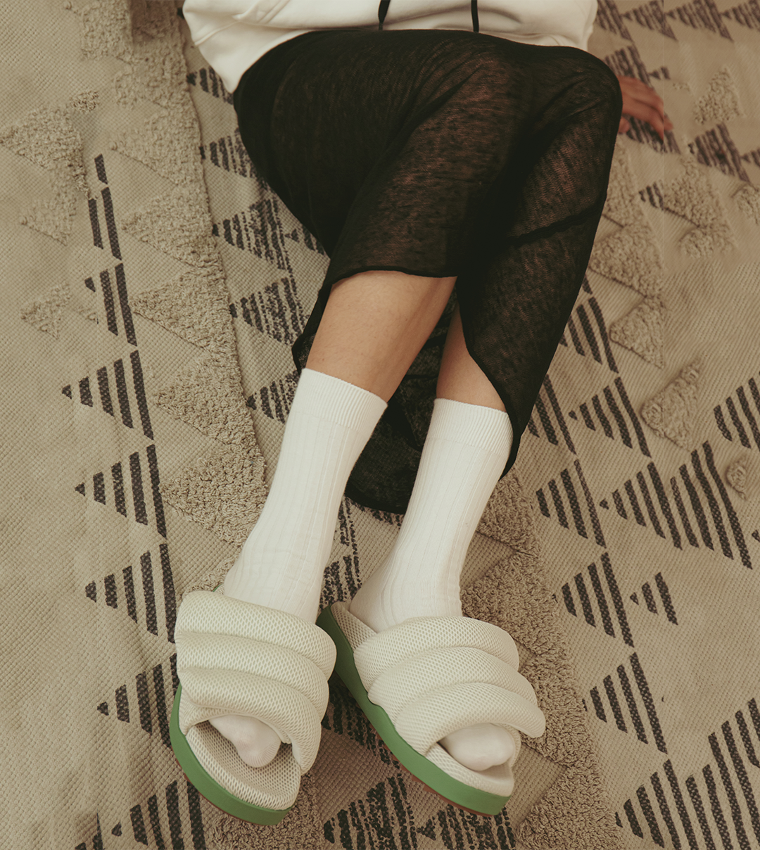 VAGABOND MESH BAND WHITE SLIDES