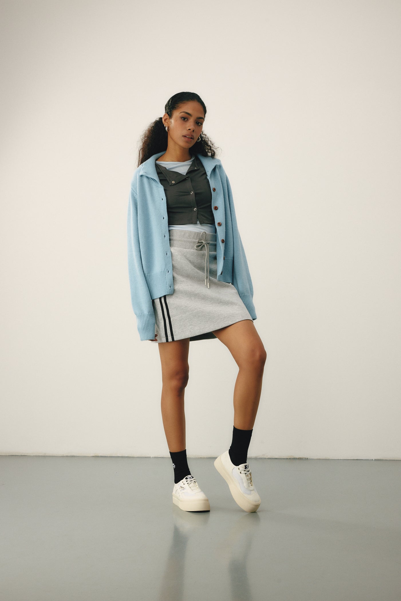 DOWNTOWN LOGO WHITE LOW-TOP SNEAKERS