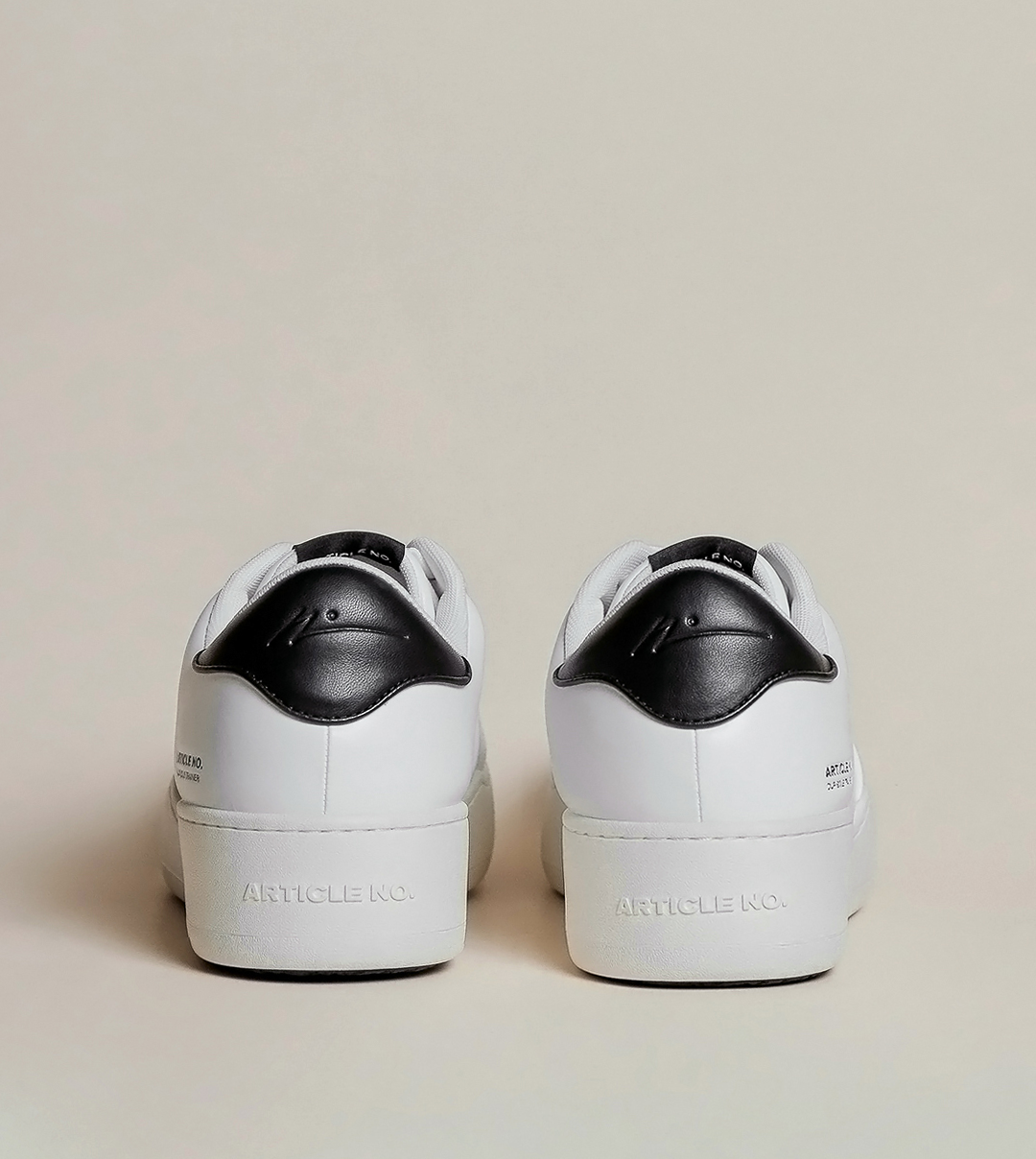 BURGER LOW-TOP WHITE TRAINERS