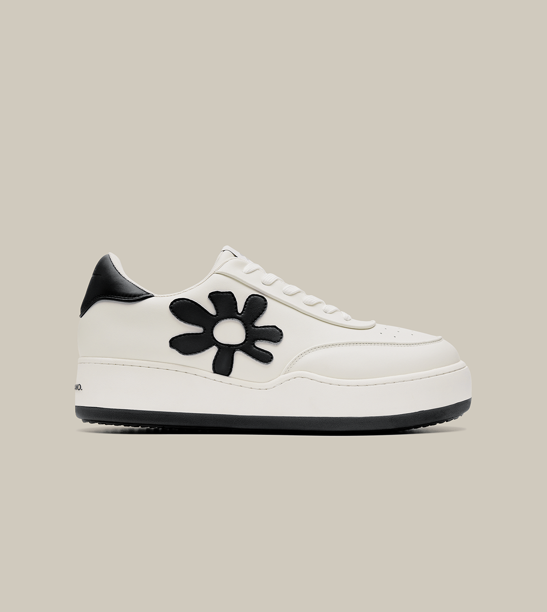 BURGER LOW-TOP 7-PETALS BLACK TRAINERS