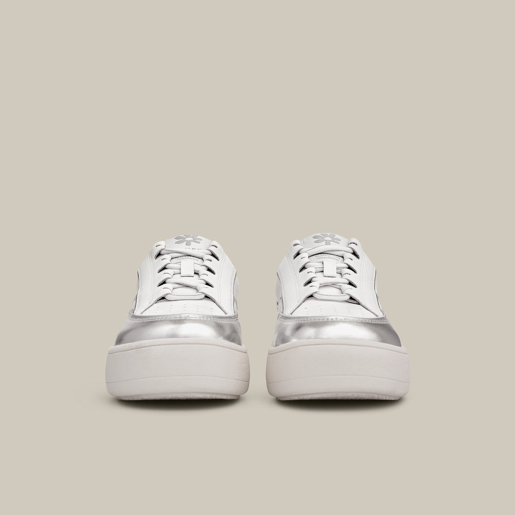 BURGER SILVER AND WHITE LOW-TOP SKATE
