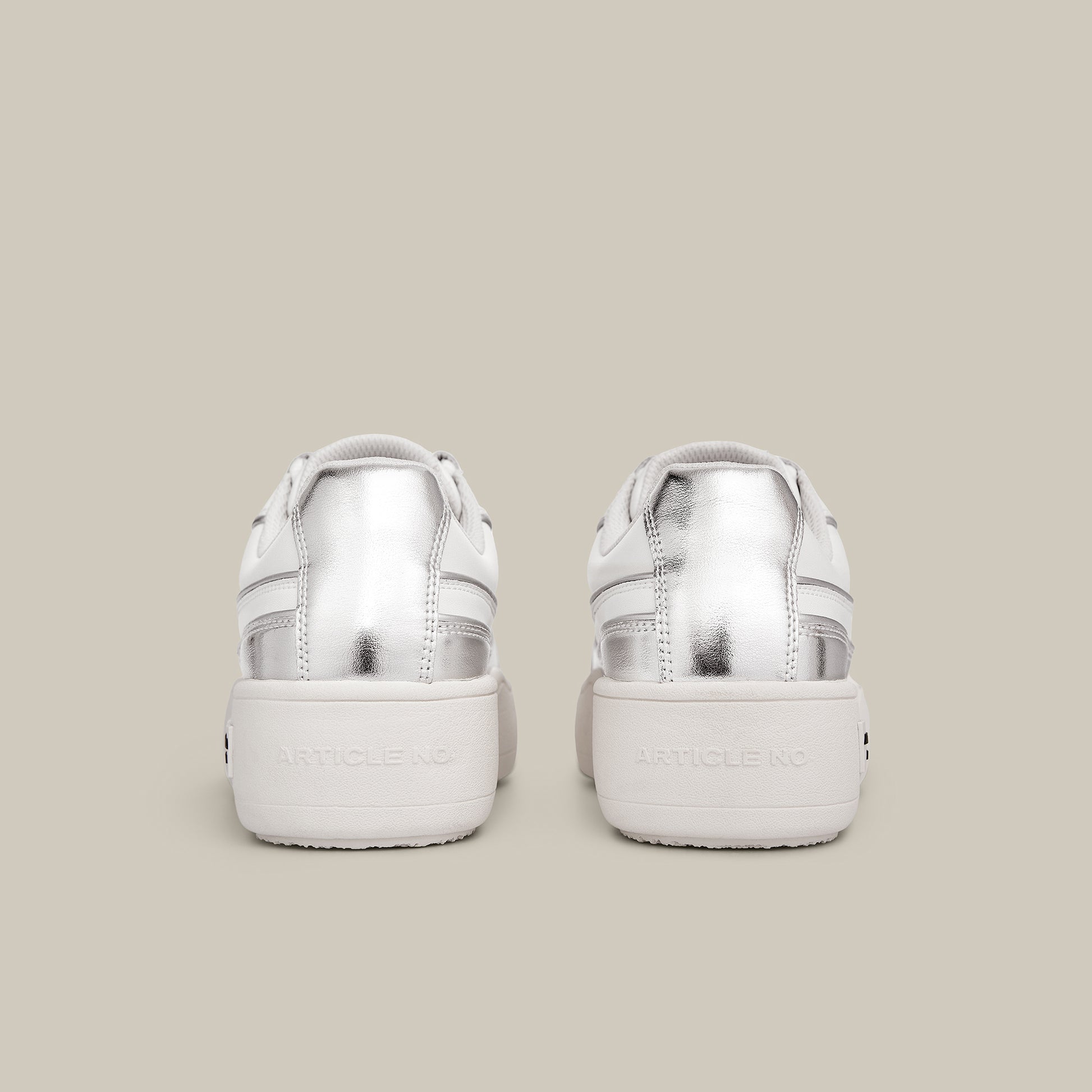 BURGER SILVER AND WHITE LOW-TOP SKATE