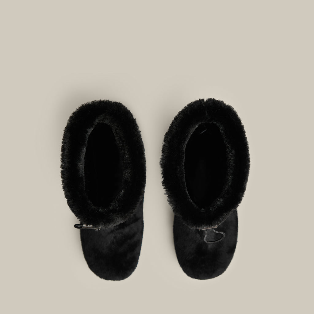 BURGER BLACK FAUX FUR KNEE SNOW BOOTS