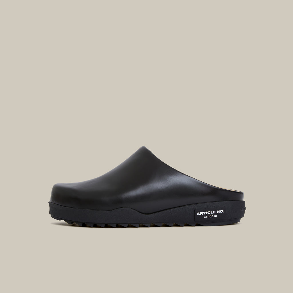 VAGABOND CALF LEATHER BLACK MULE