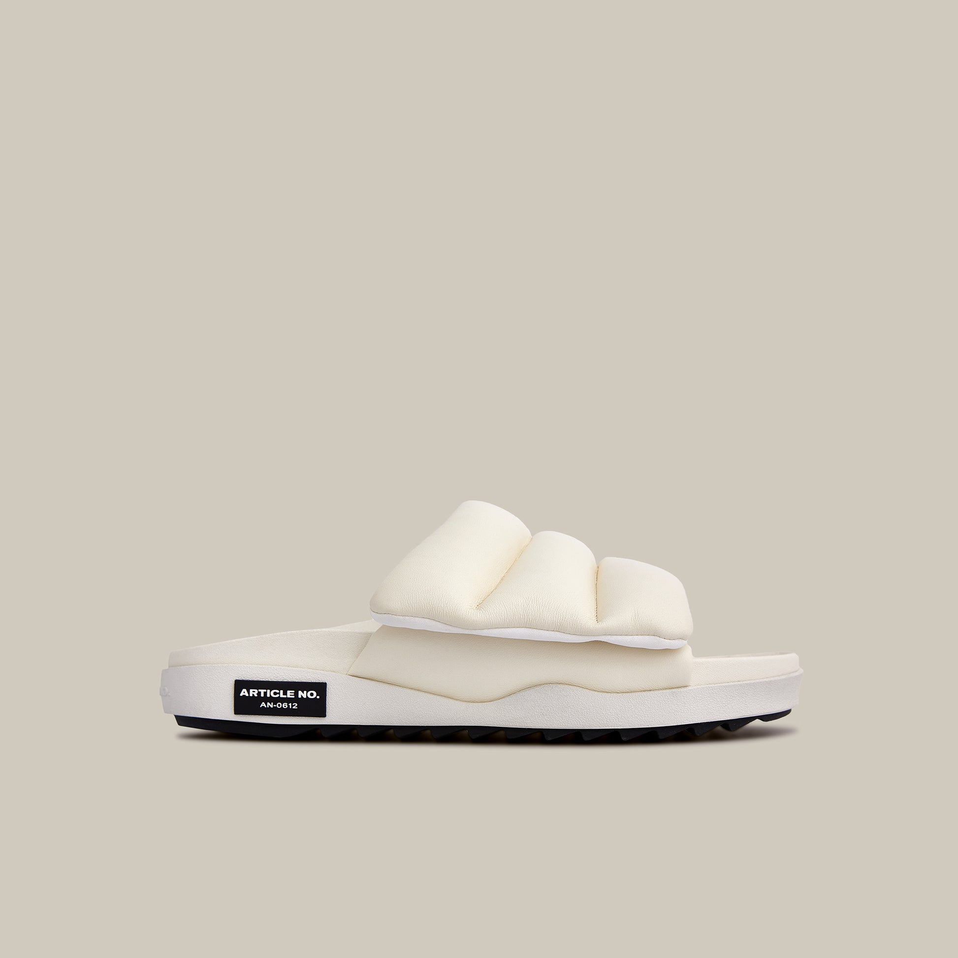 VAGABOND BAND WHITE PADDED SLIDES