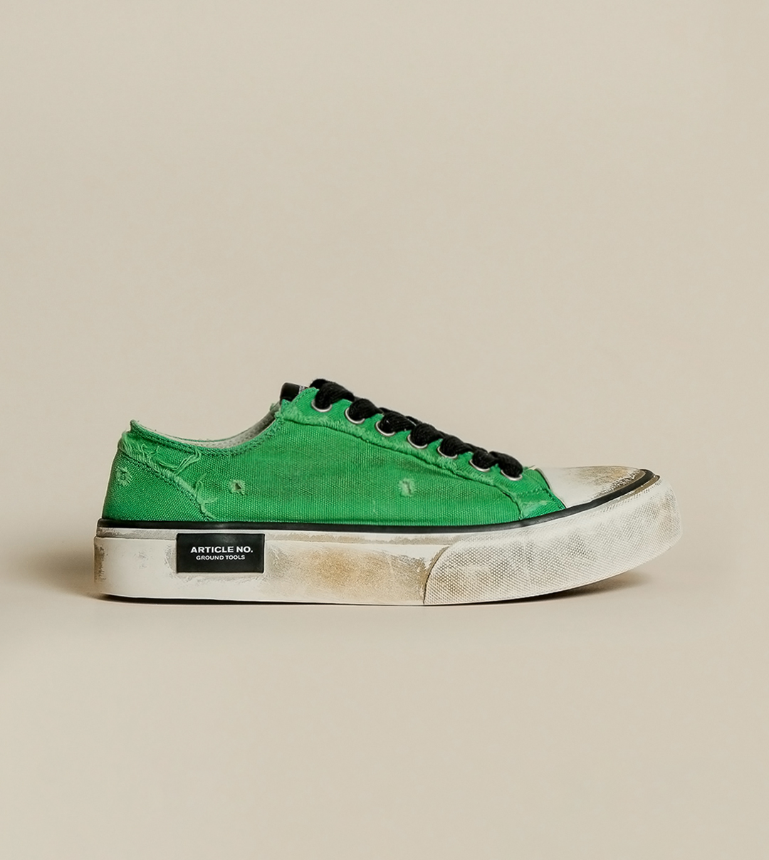 DISTRESSED LOW-TOP GREEN SNEAKERS