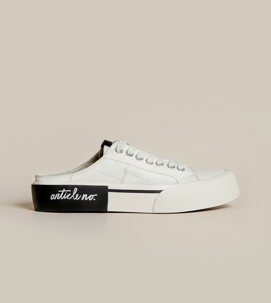 O.G. CLASSIC WHITE SLIP-ON MULES
