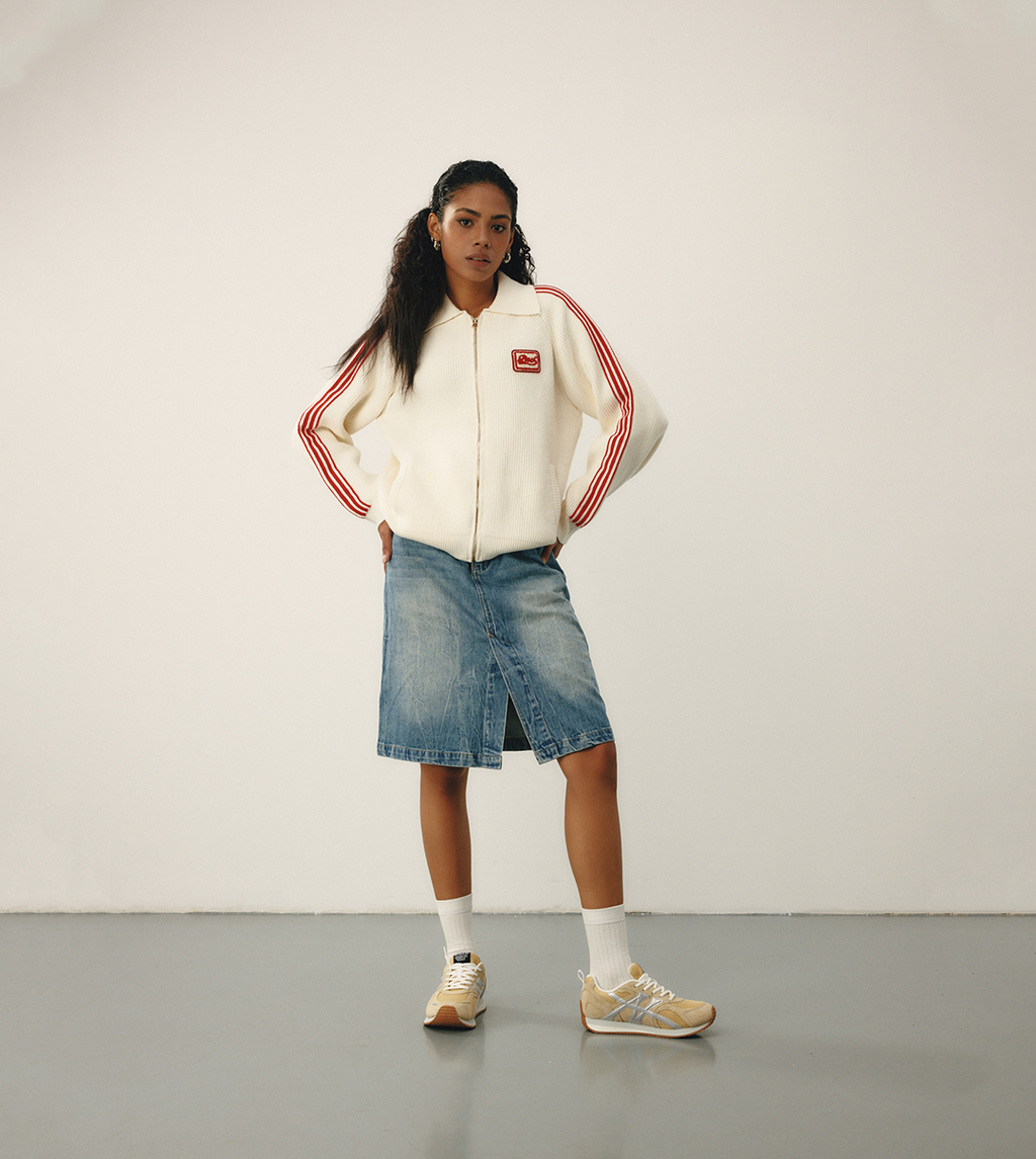 DUNE LOW-TOP BEIGE AND SILVER LOGO RUNNER