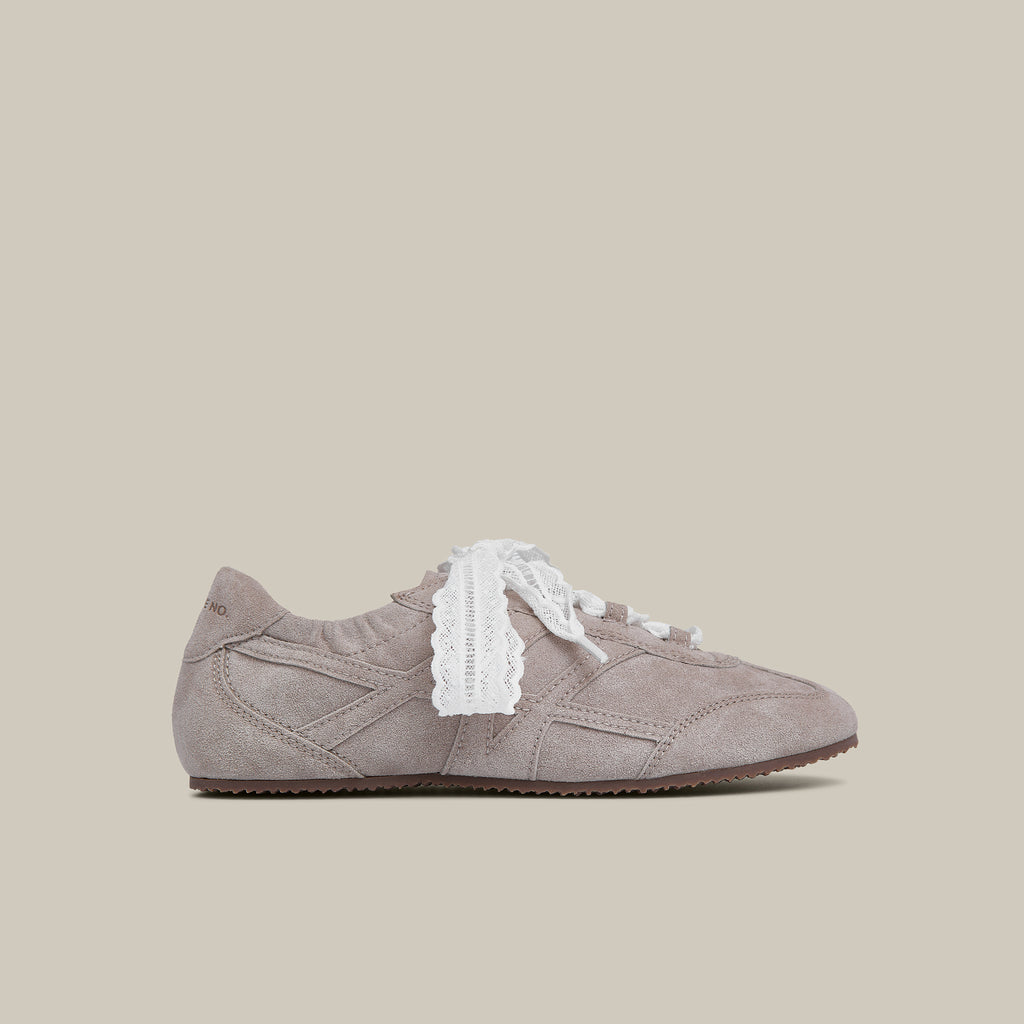 BALLET ROSE BEIGE LOW-TOP LOGO FLAT RUNNER