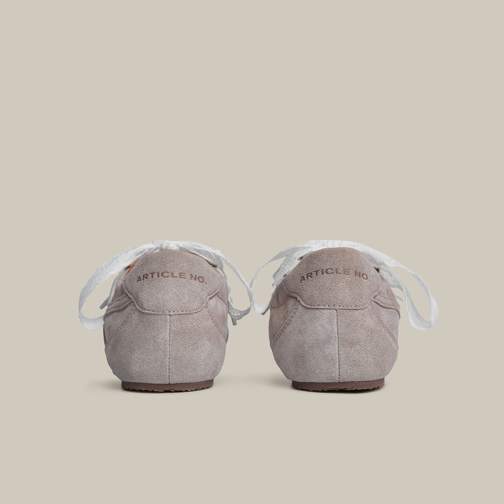 BALLET ROSE BEIGE LOW-TOP LOGO FLAT RUNNER