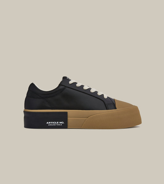 DOWNTOWN PLEATHER LOW-TOP BLACK SNEAKERS