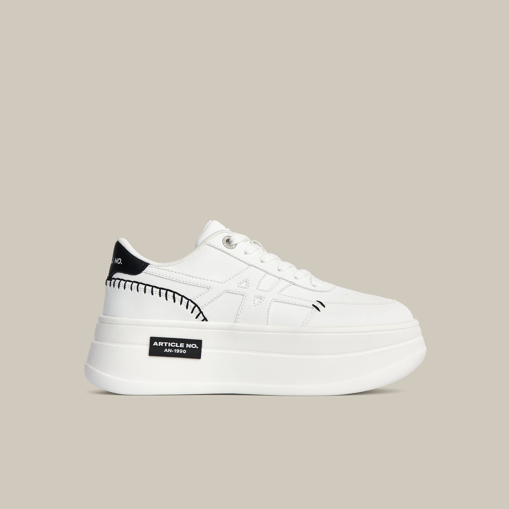 60 PLATFORMLTE WHITE AND BLACK SNEAKERS