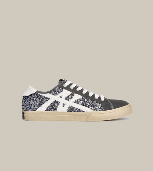 O.G. CLASSIC LOGO GLITTER SNEAKERS IN SILVER