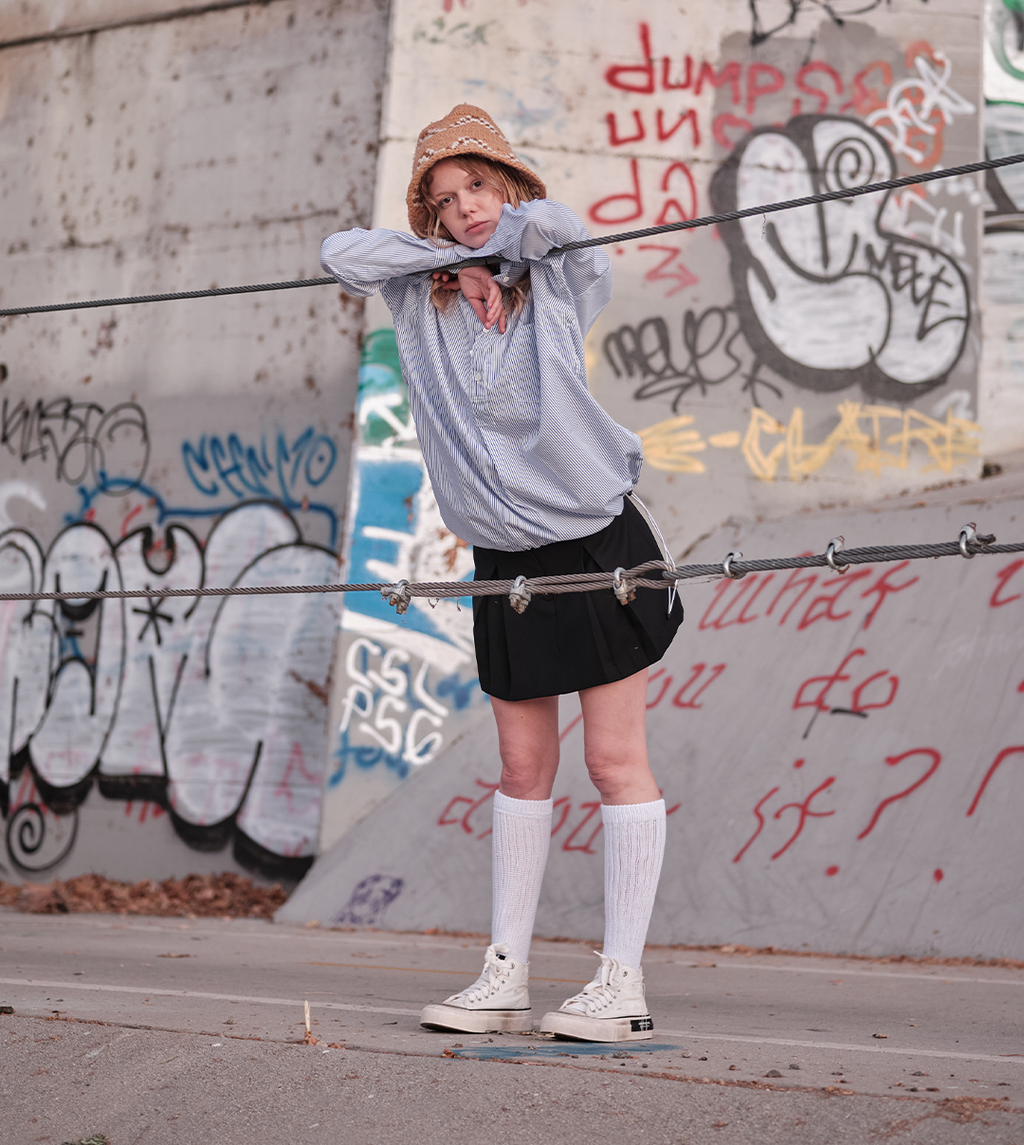 DISTRESSED HI-TOP PATCHWORK WHITE SNEAKERS