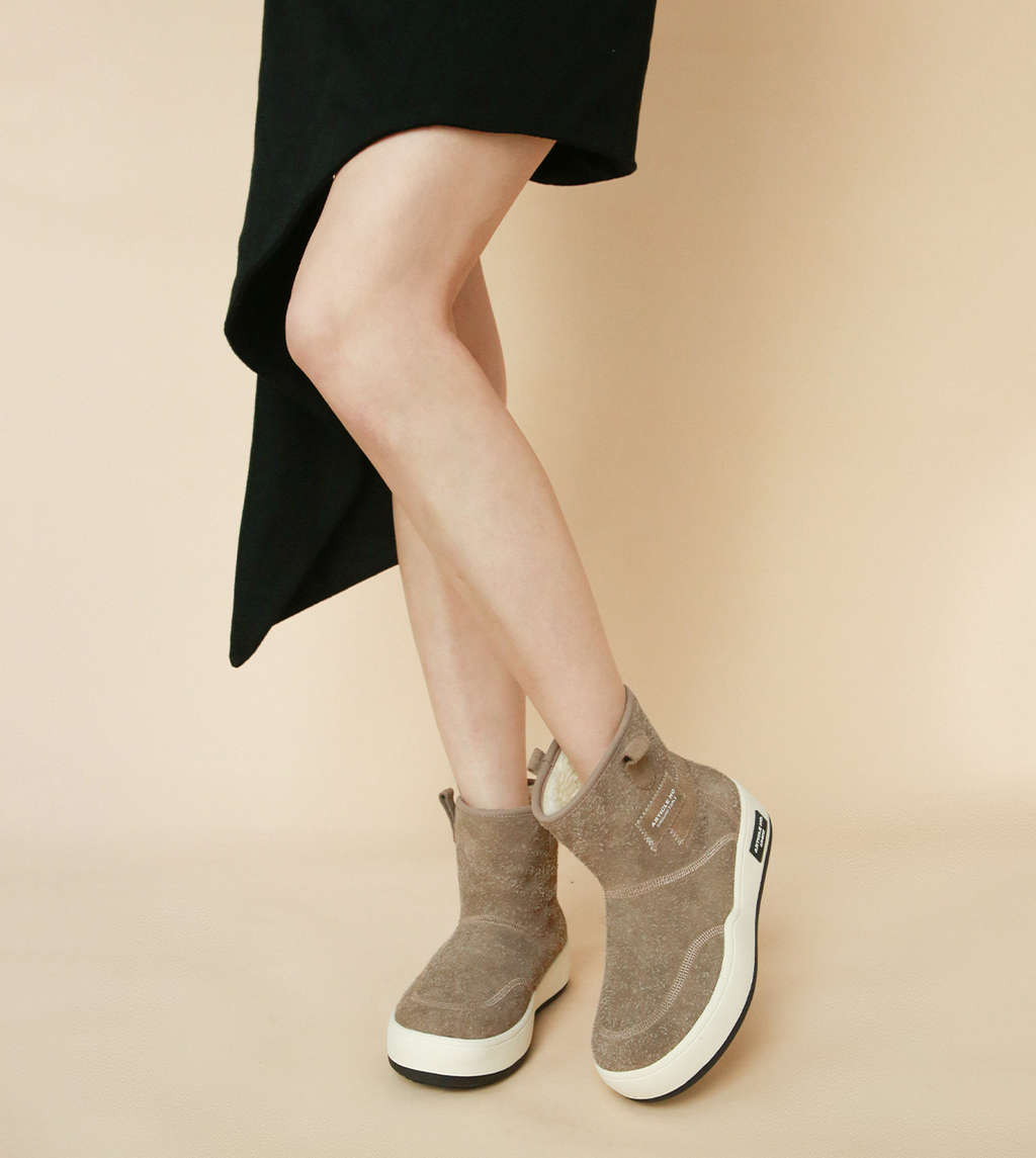 BURGER SNOW BOOTS IN TAUPE