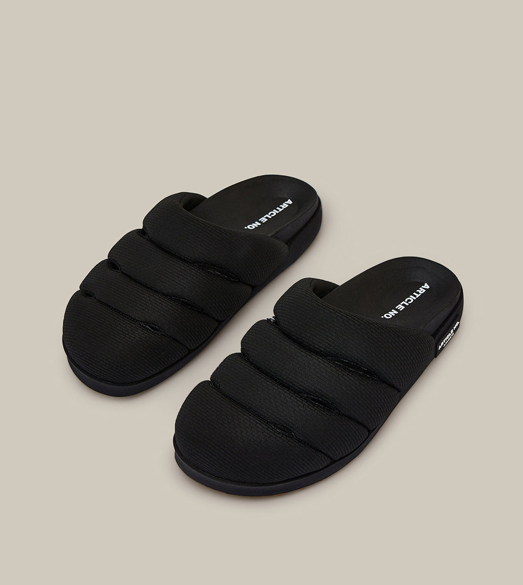 VAGABOND BLACK PADDED CLOGS