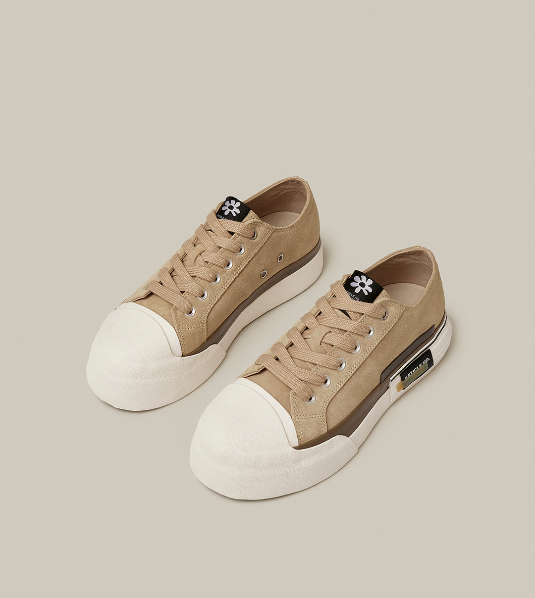 O.G. CLASSIC LEATHER PLATFORM BEIGE SNEAKER