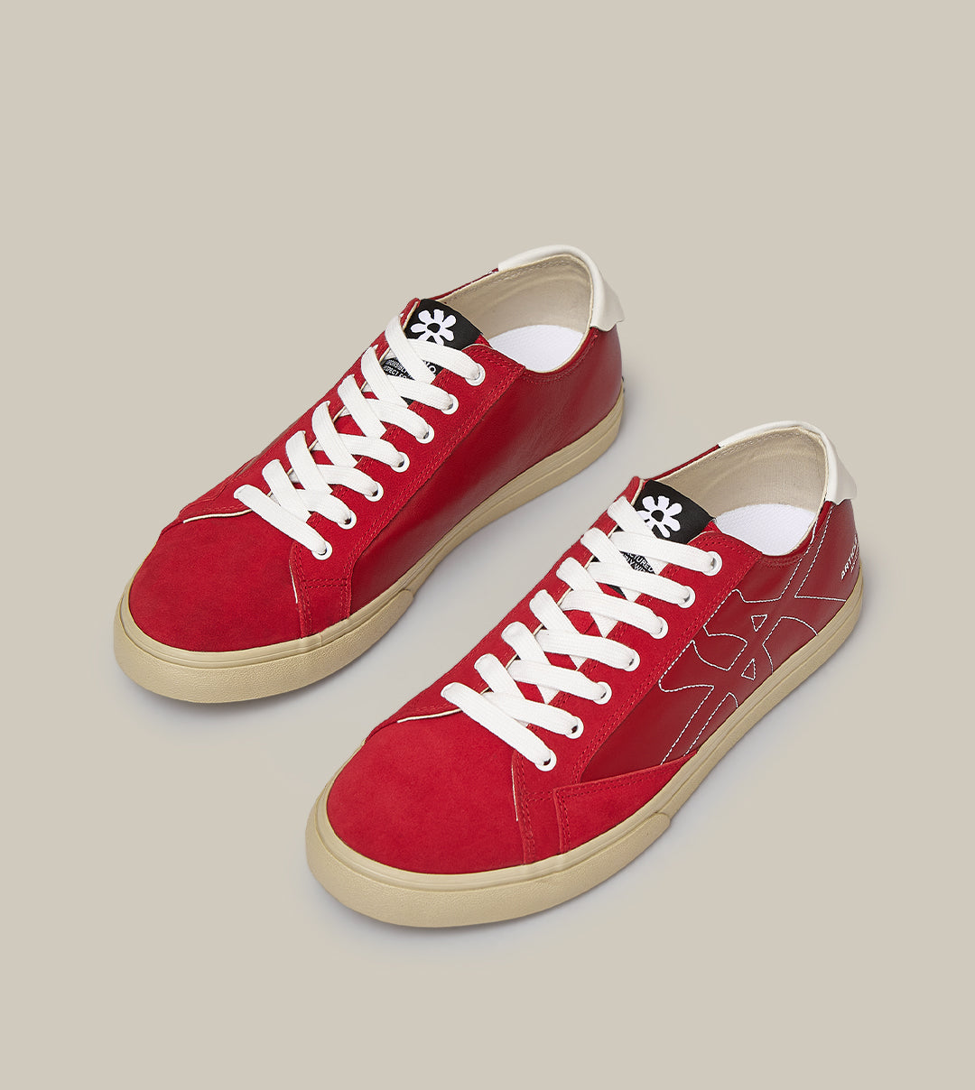 O.G. CLASSIC STITCHING LOGO SNEAKERS IN RED