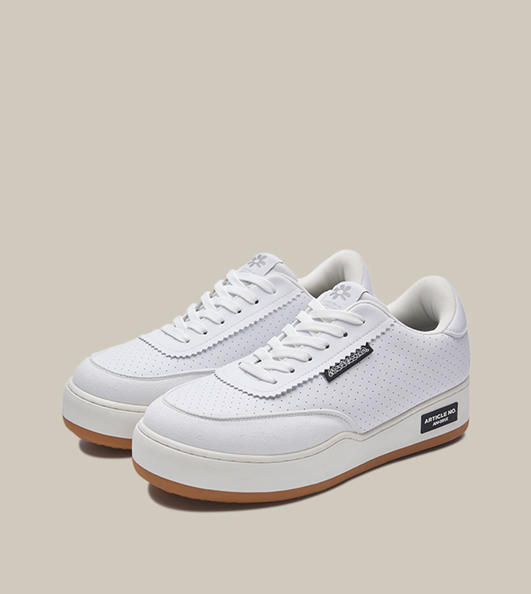 BURGER LOW-TOP PERFORATED WHITE TRAINER