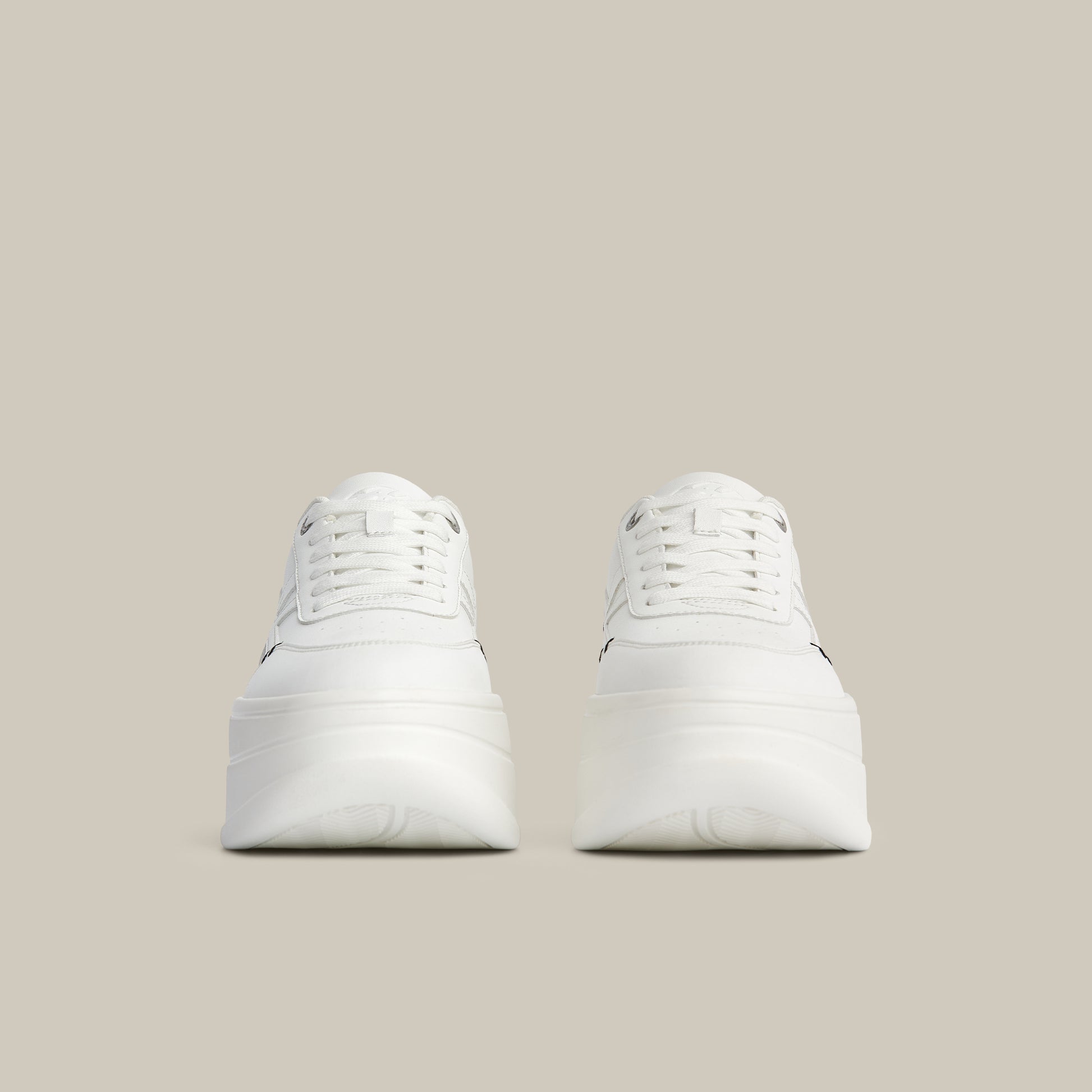 60 PLATFORMLTE WHITE AND BLACK SNEAKERS