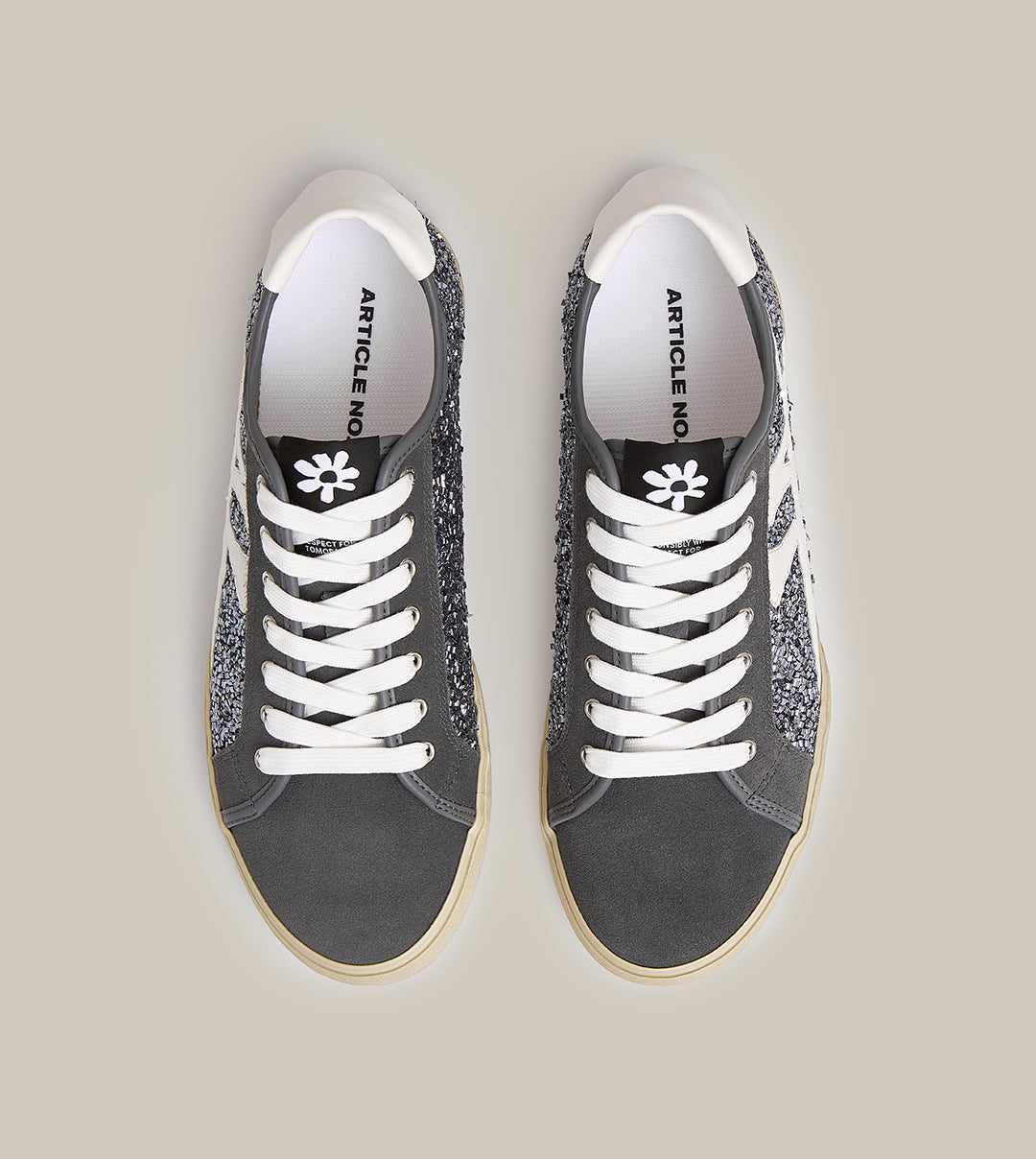 O.G. CLASSIC LOGO GLITTER SNEAKERS IN SILVER