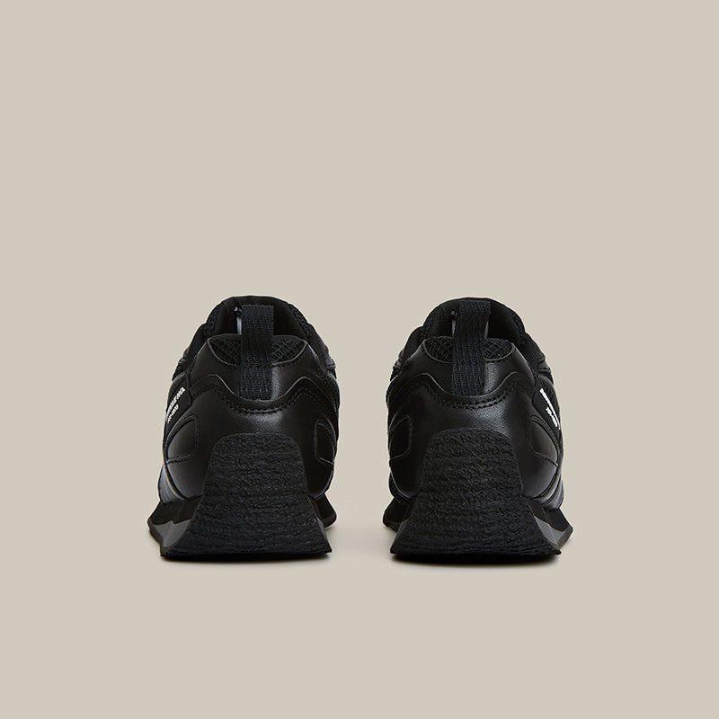DUNE LOW-TOP BLACK LOGO RUNNER
