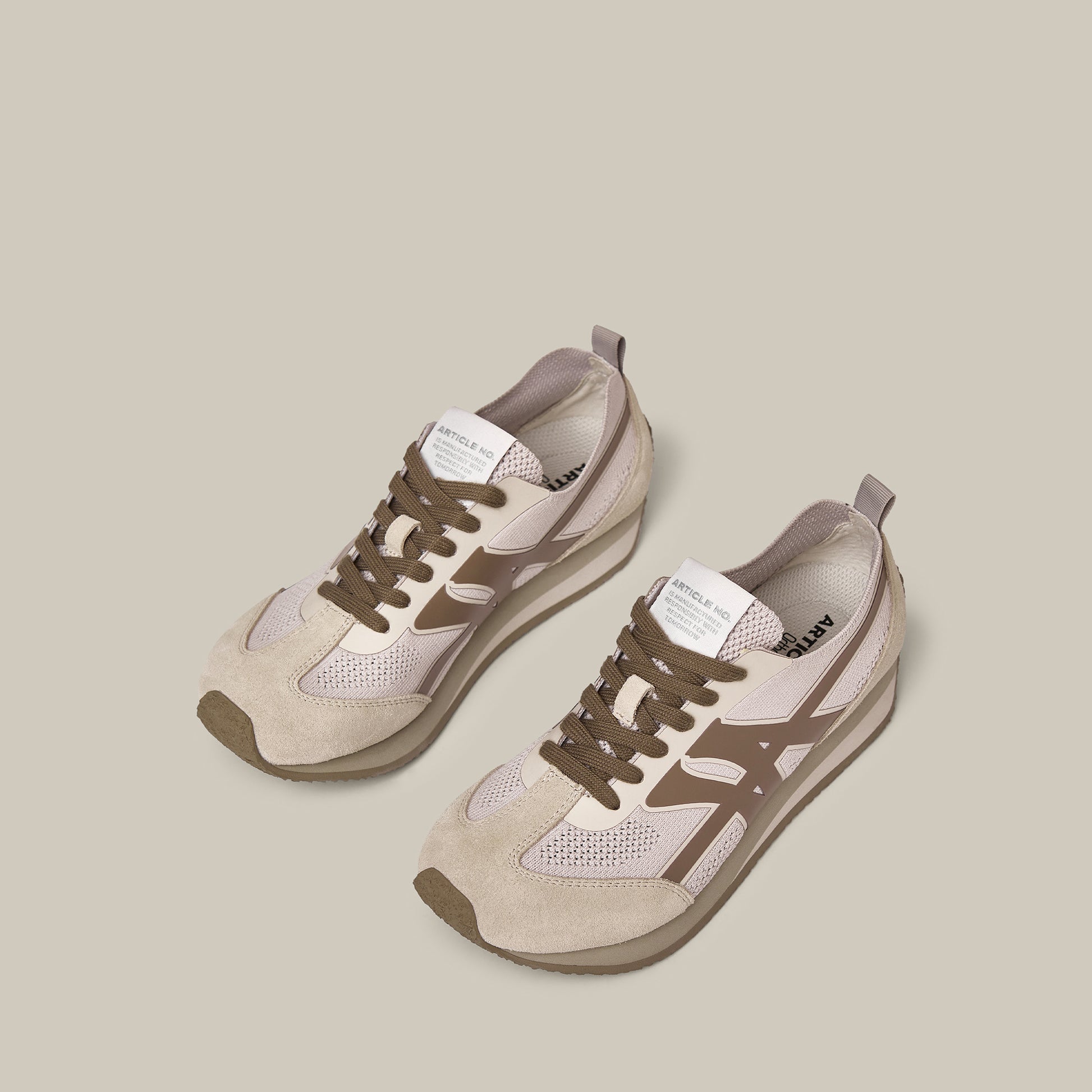 DUNE LOW-TOP KHAKI FLYKNIT LOGO RUNNER