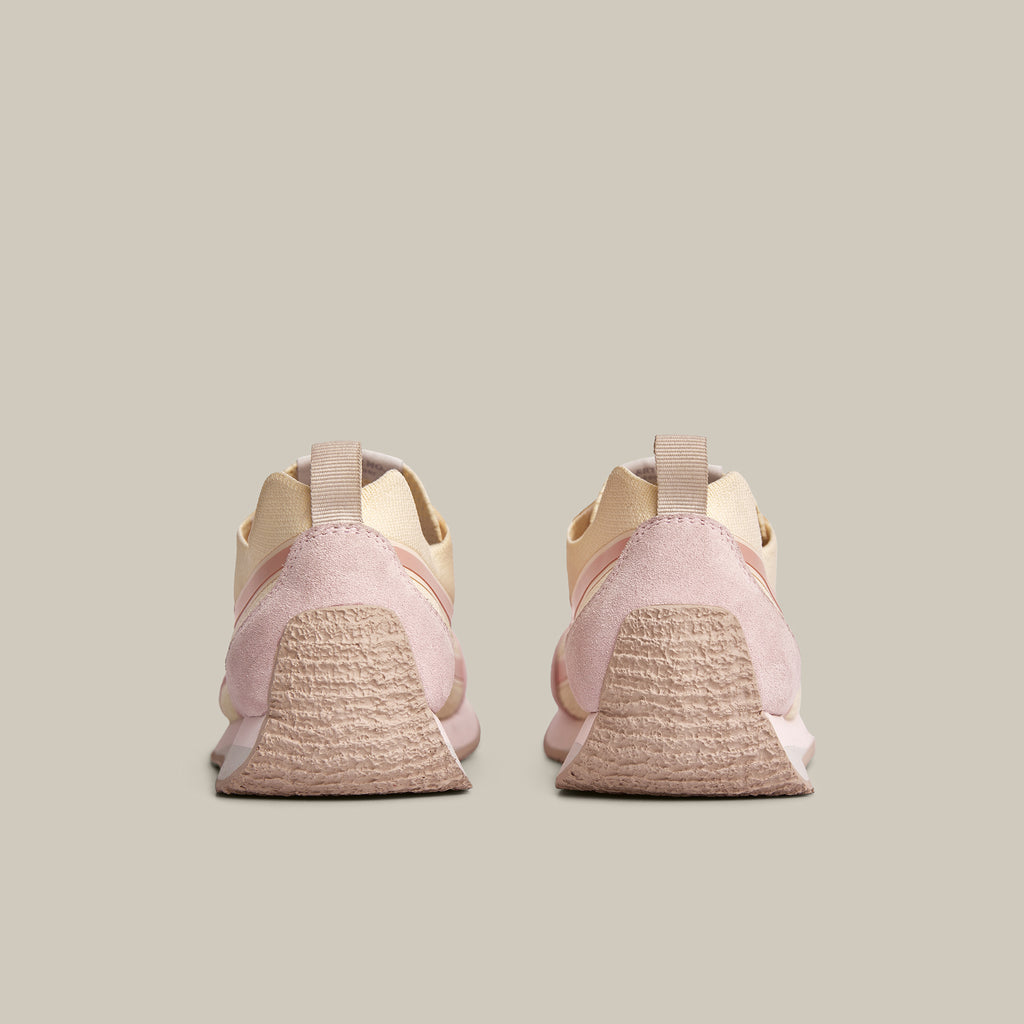 DUNE LOW-TOP PINK AND TAUPE FLYKNIT LOGO RUNNER