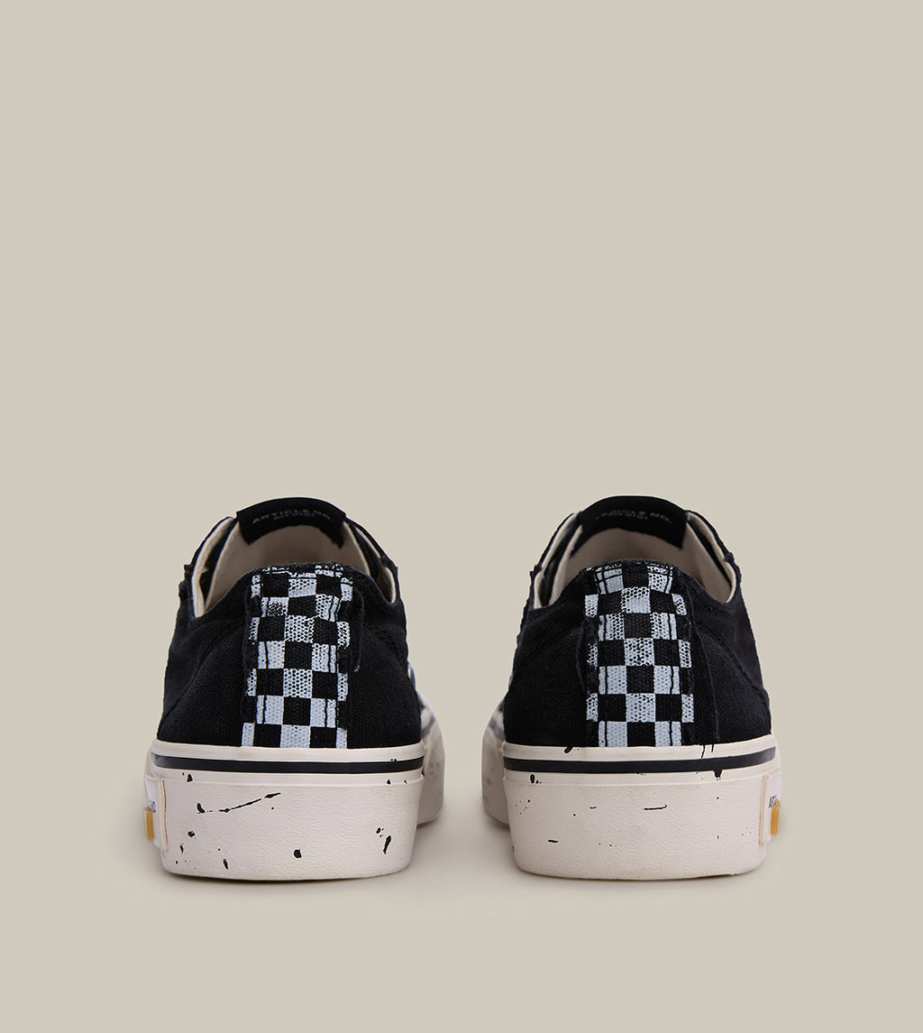 O.G. CLASSIC SPLASH-INK BLACK LOW-TOP SNEAKERS