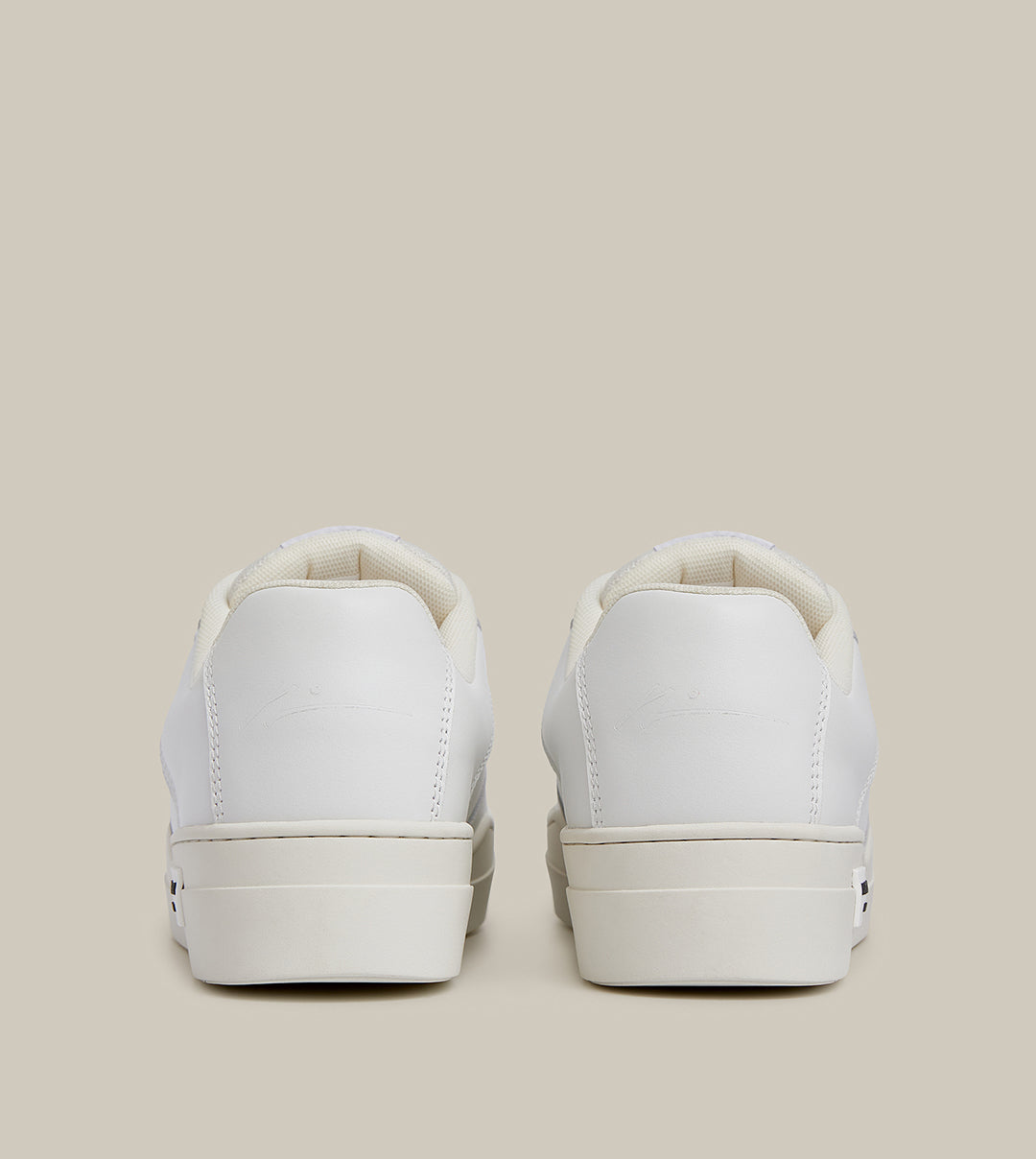 COURT SNEAKER LOW-TOP WHITE SKATE SNEAKERS