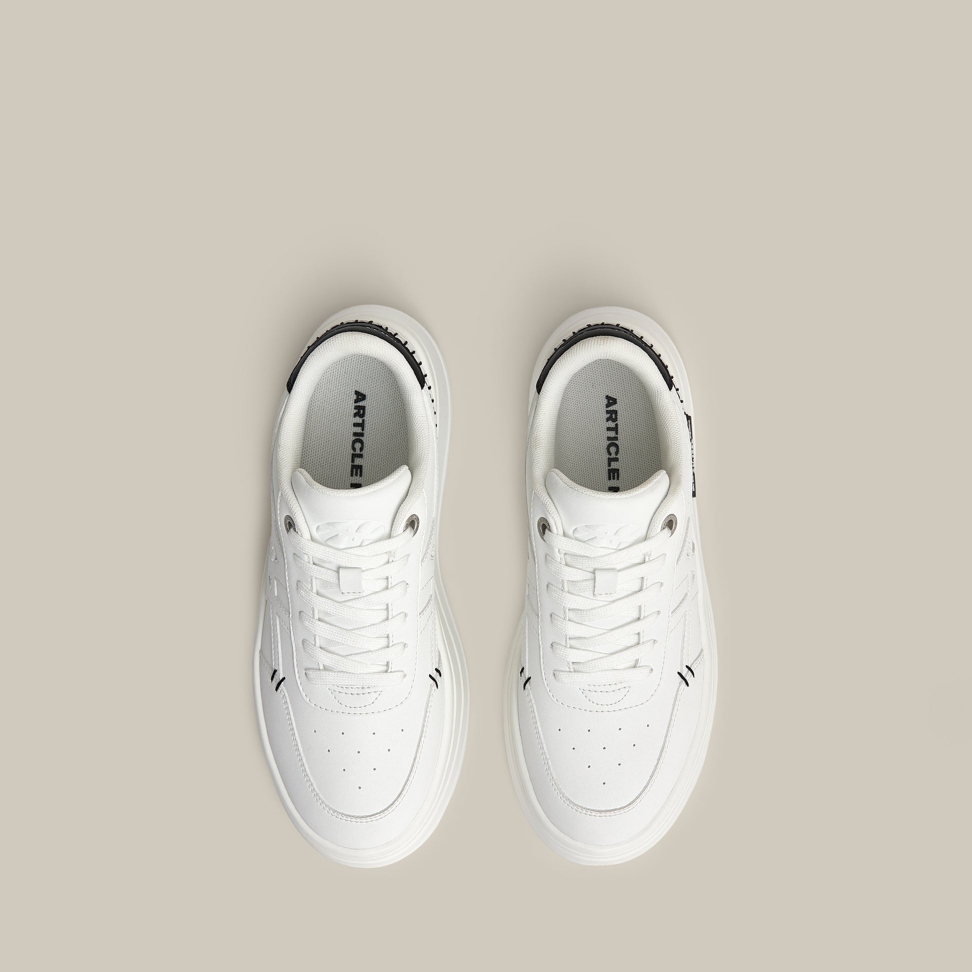 60 PLATFORMLTE WHITE AND BLACK SNEAKERS