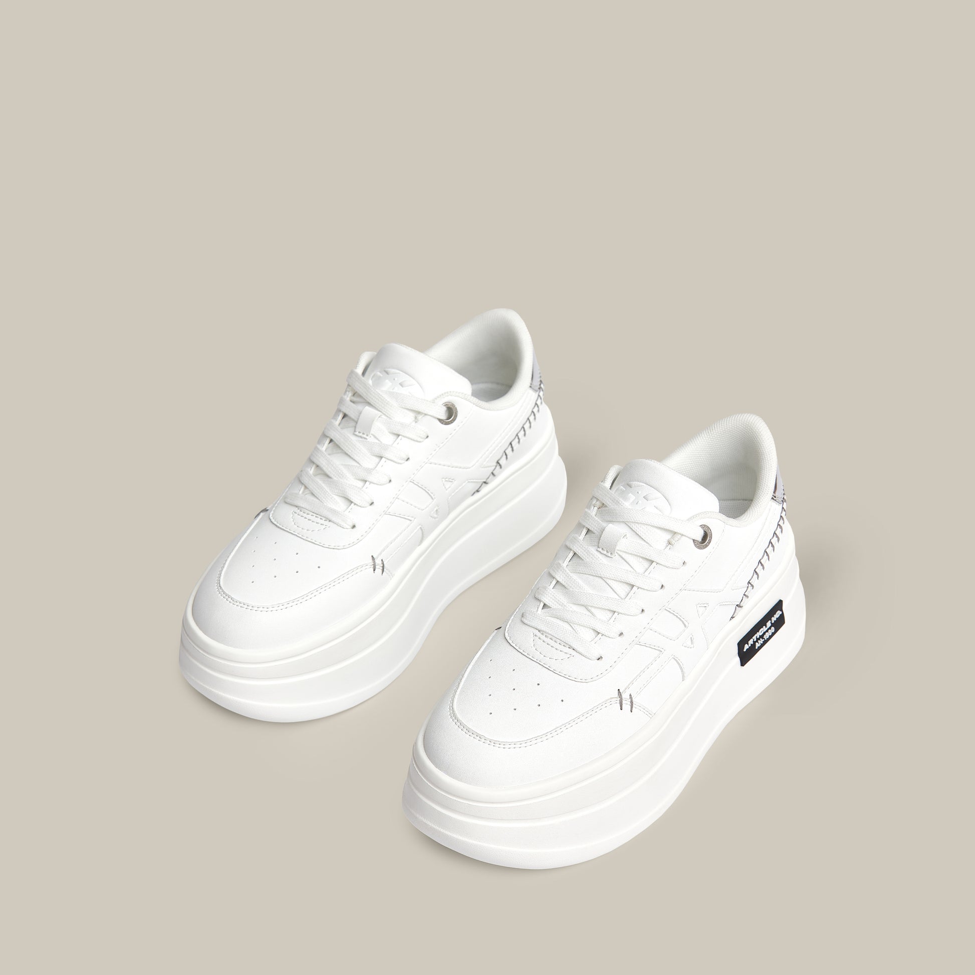 60 PLATFORMLTE WHITE AND SILVER SNEAKERS
