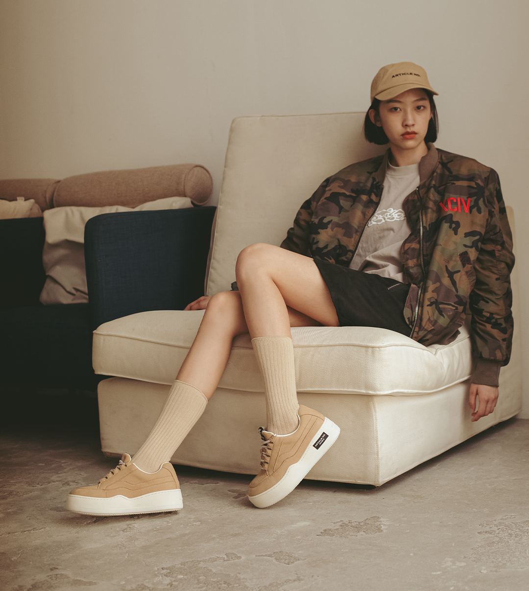 Burger Low-top Leather Skate Beige Sneakers