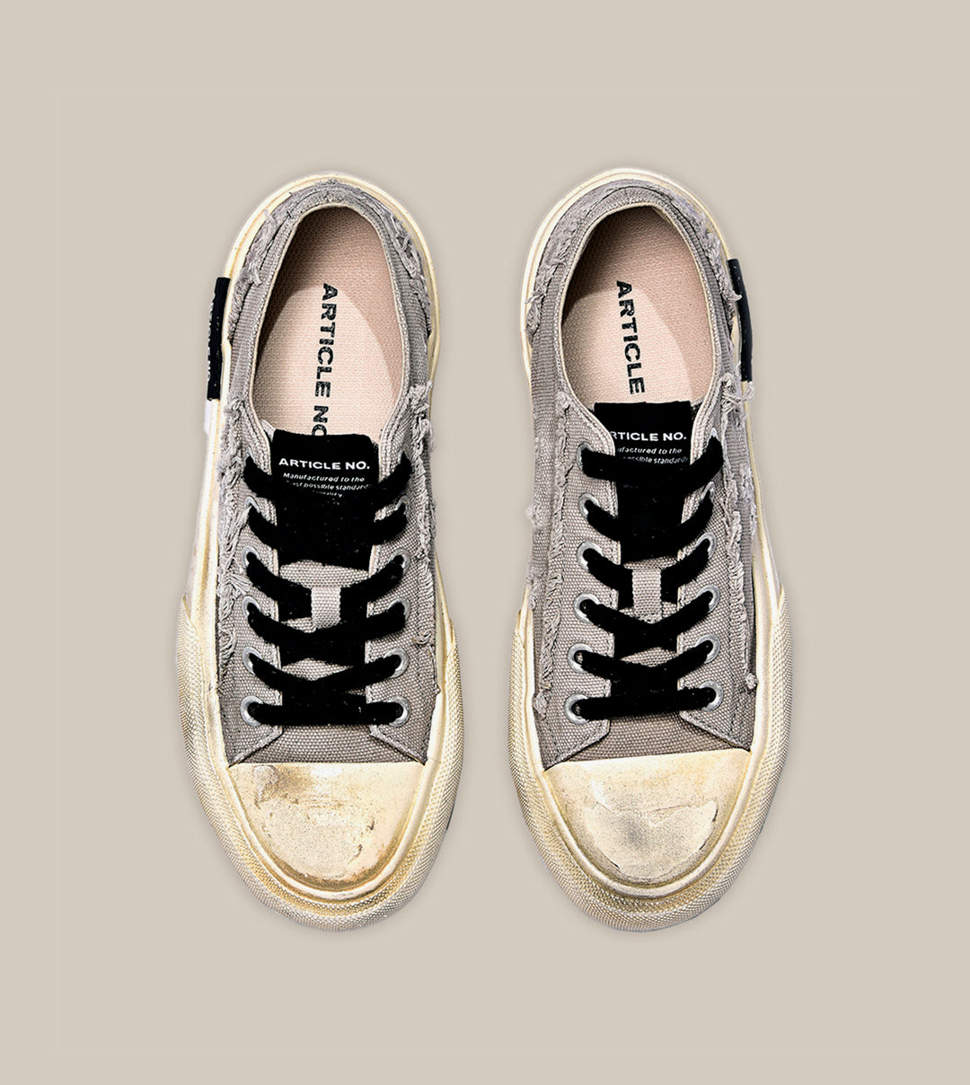 DISTRESSED LOW-TOP SMOKE SNEAKERS