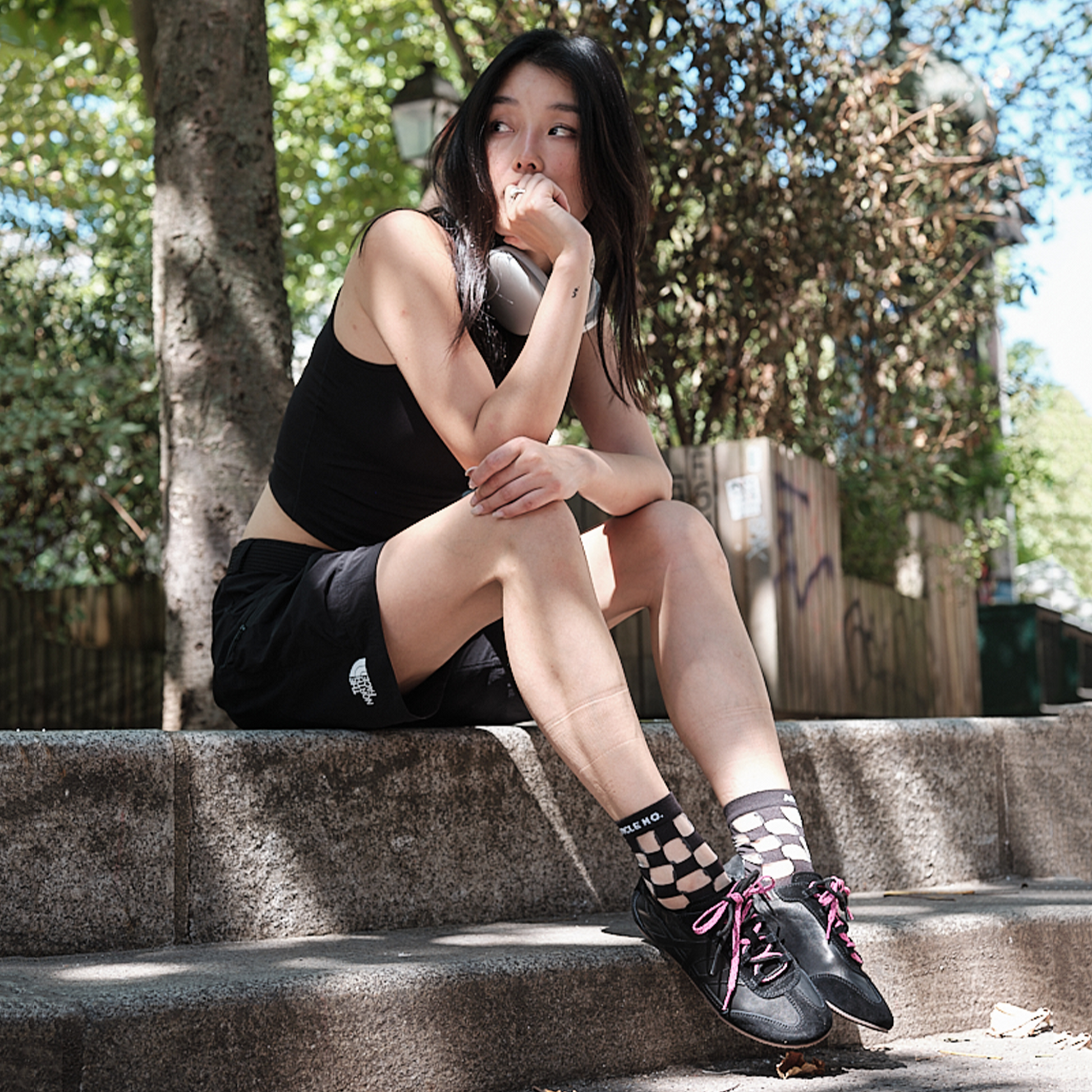 BALLET BLACK LOW-TOP LOGO FLAT RUNNER